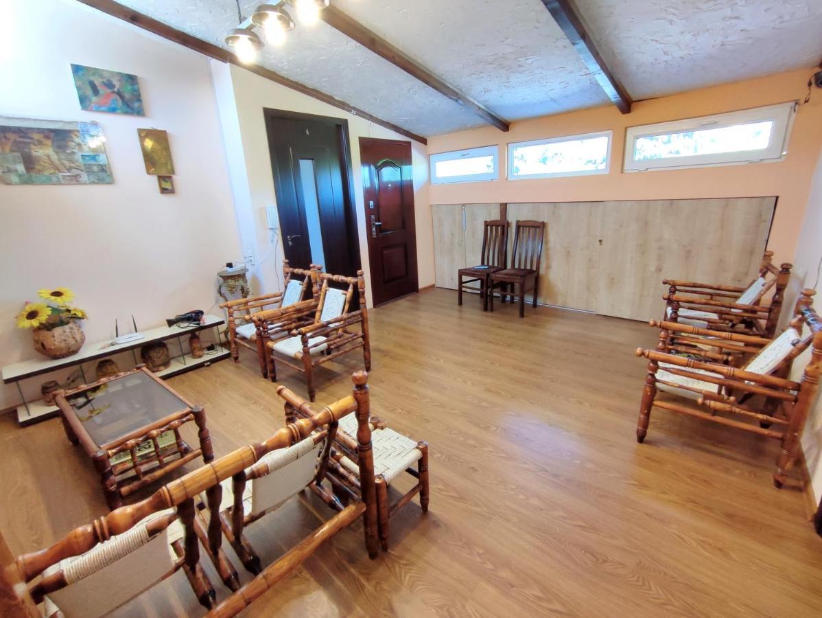 G&L Apartments Тбилиси Екстериор снимка