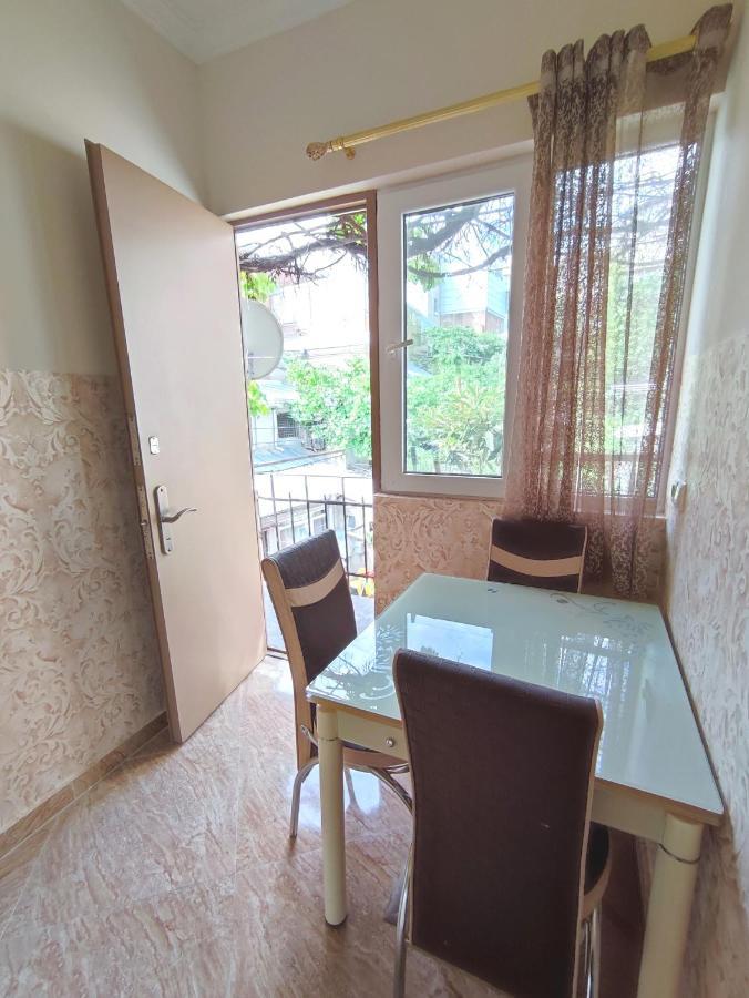 G&L Apartments Тбилиси Екстериор снимка
